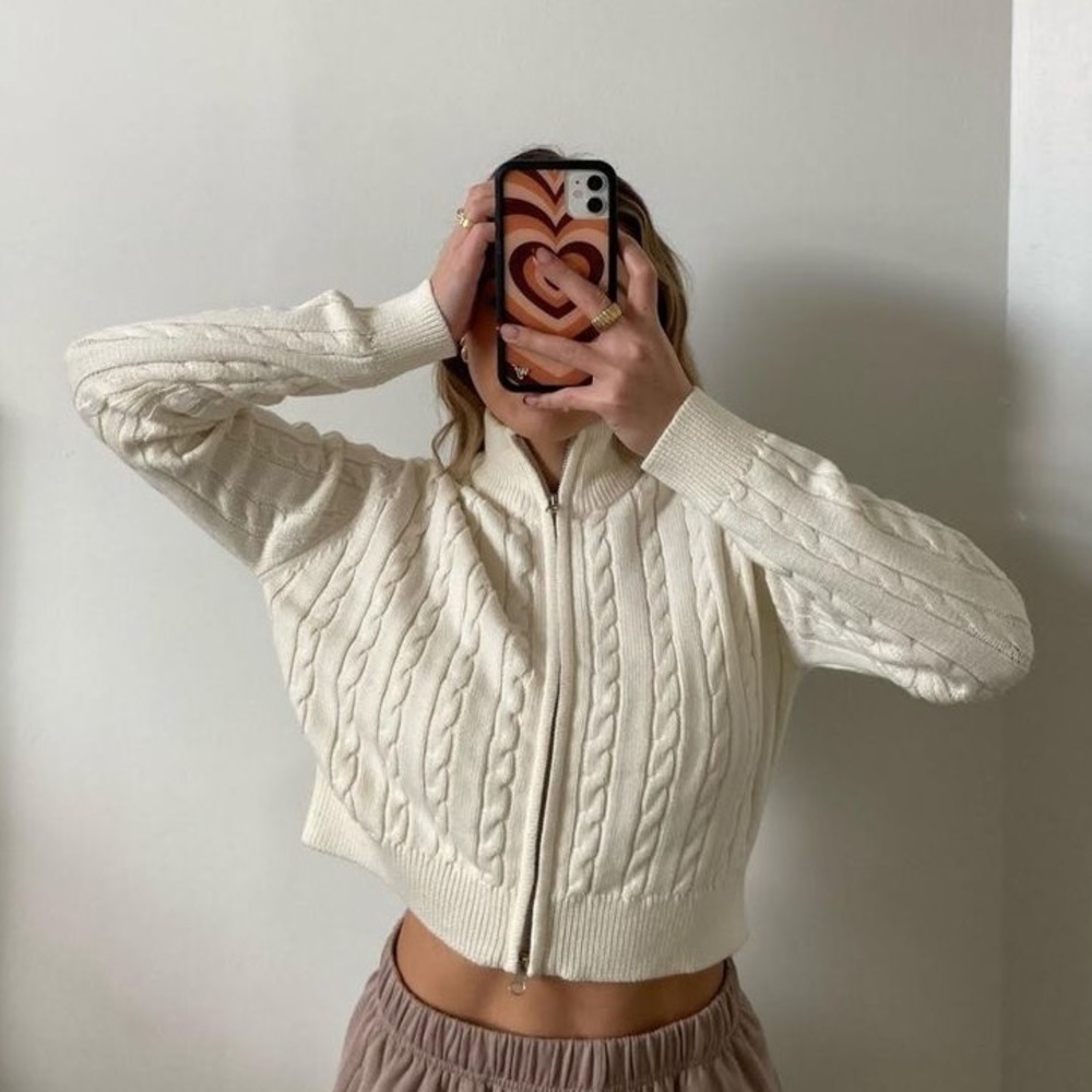 Brand new garage knit